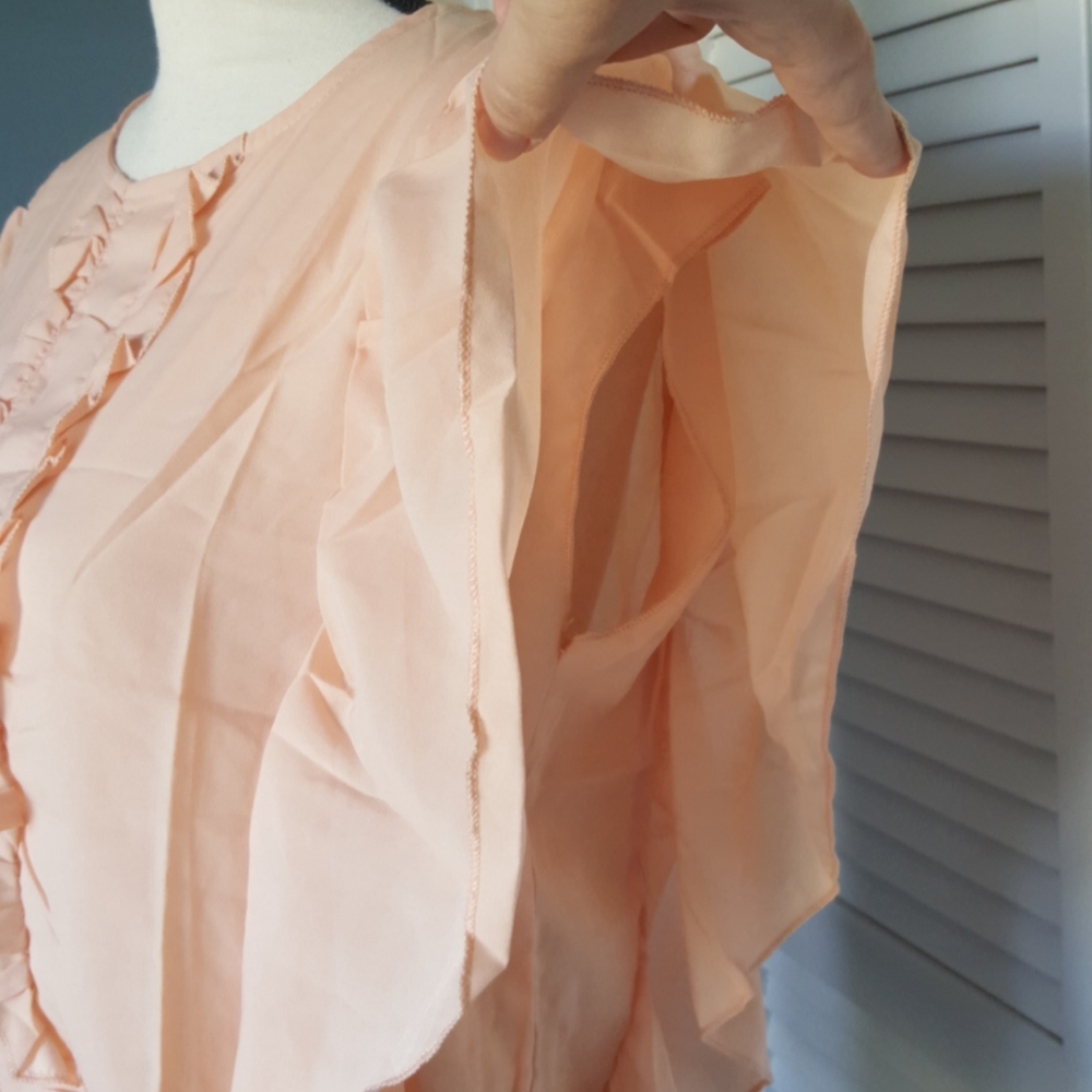 🍀Sale🍀2/$18 3/$24 4/$28 Flutter Blouse - Picture 7 of 10